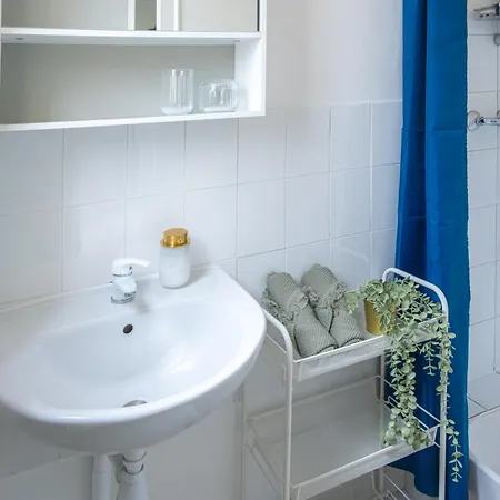 4 Guests Arras Apartament